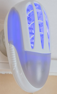 Mata Insectos Enchufable Mini